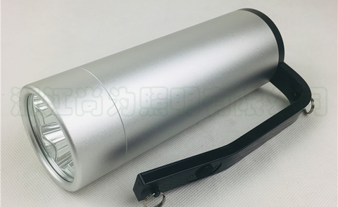 尚為手提式防爆探照燈的實(shí)物圖 尚為手提式防爆探照燈的實(shí)物圖